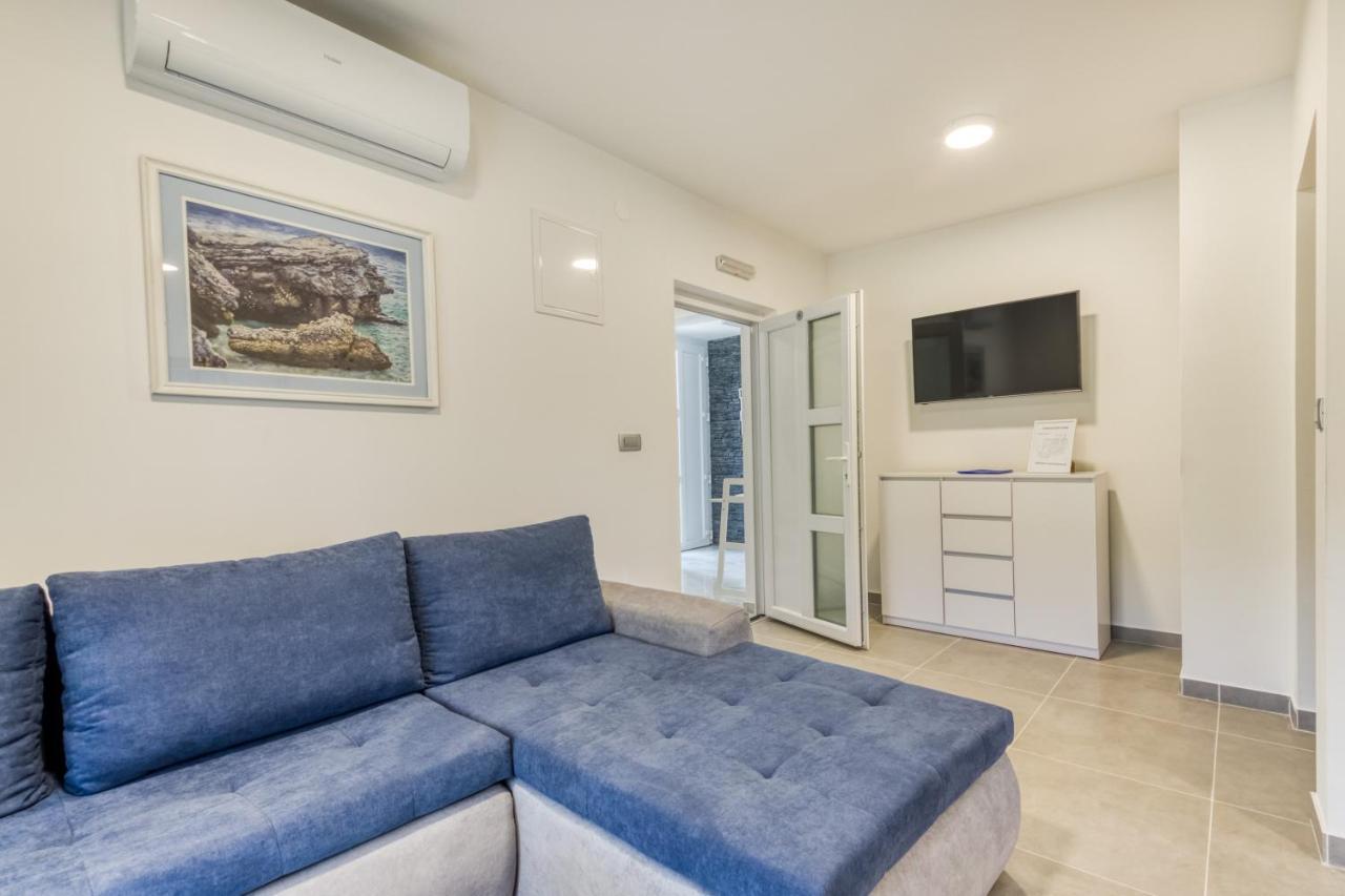 Apartmani Leptir Rakovica Ngoại thất bức ảnh