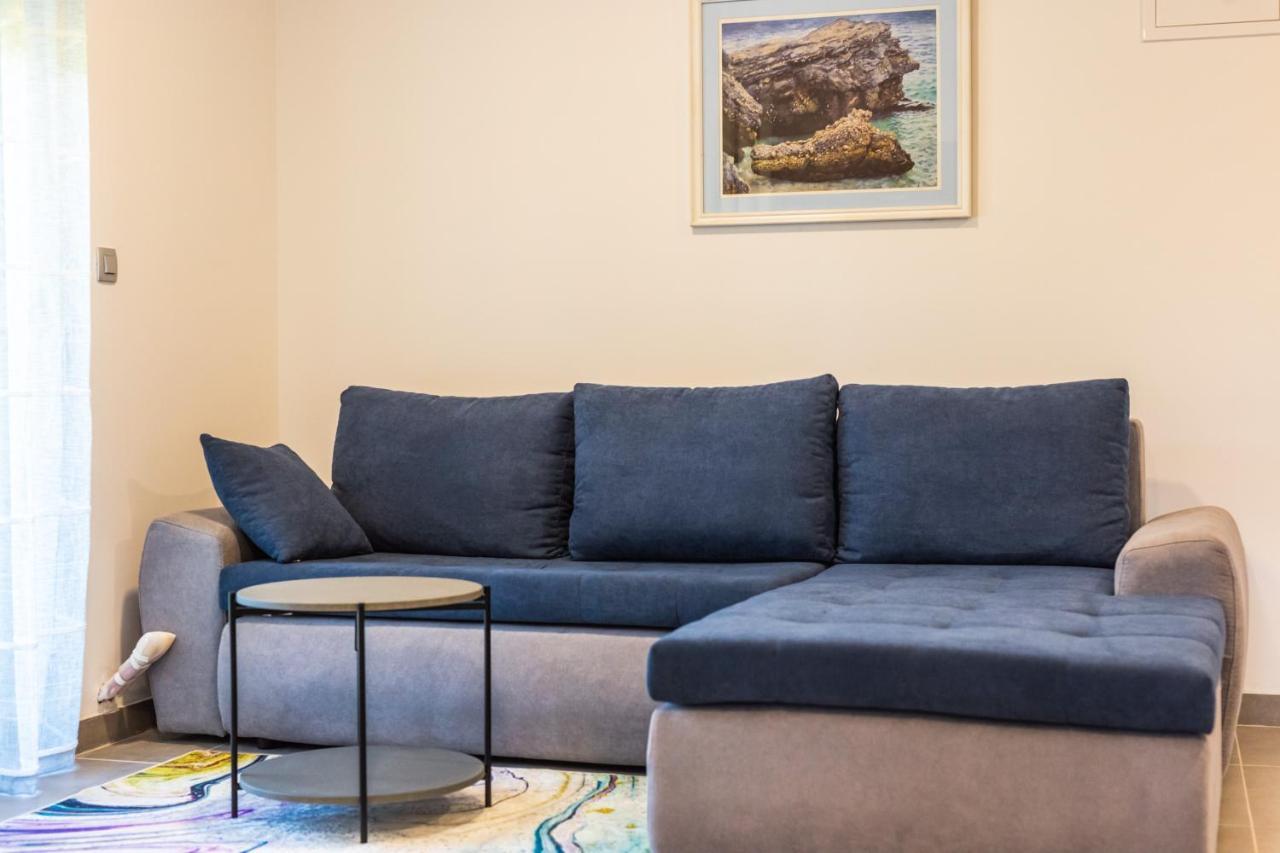 Apartmani Leptir Rakovica Ngoại thất bức ảnh