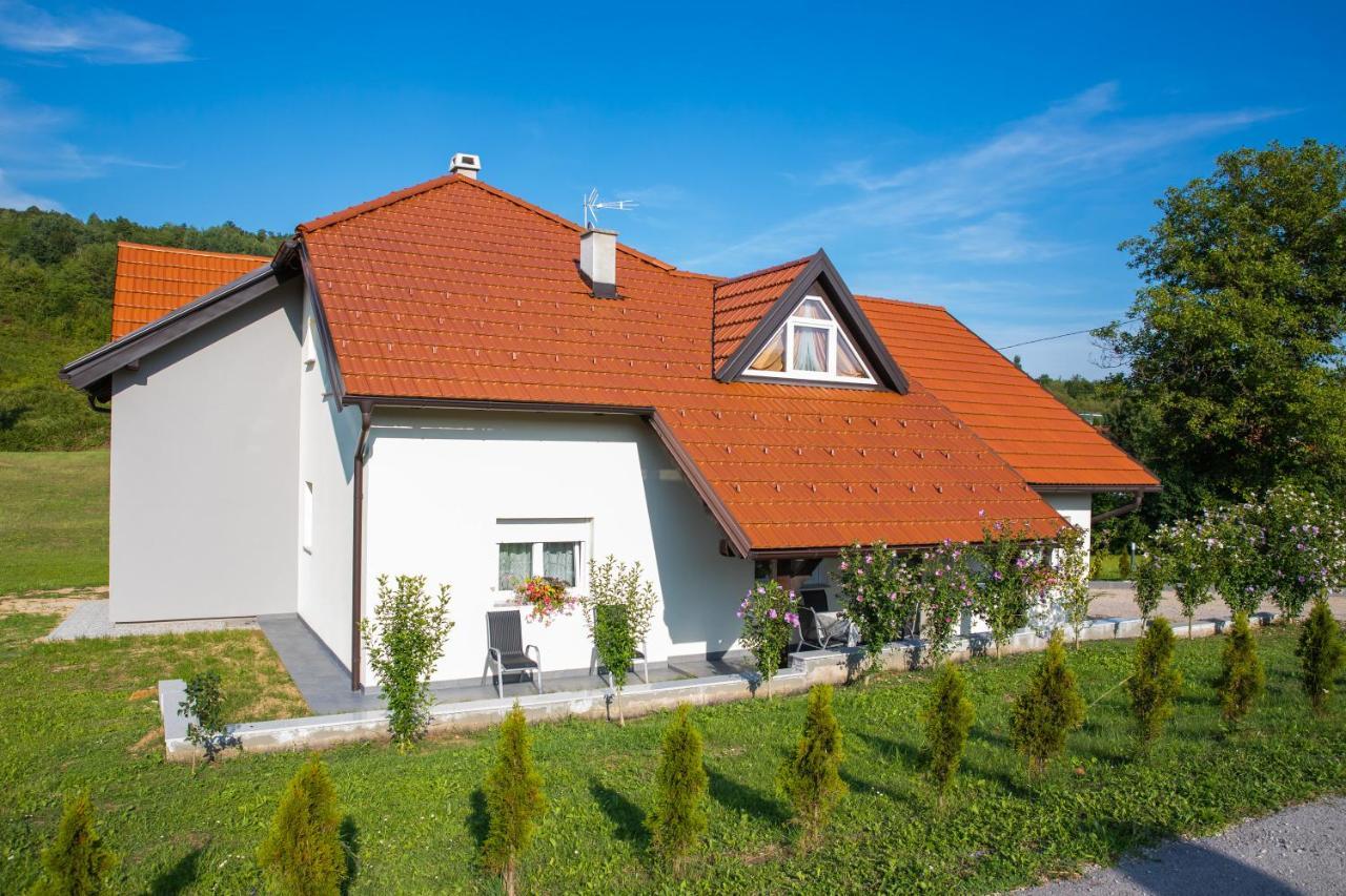 Apartmani Leptir Rakovica Ngoại thất bức ảnh