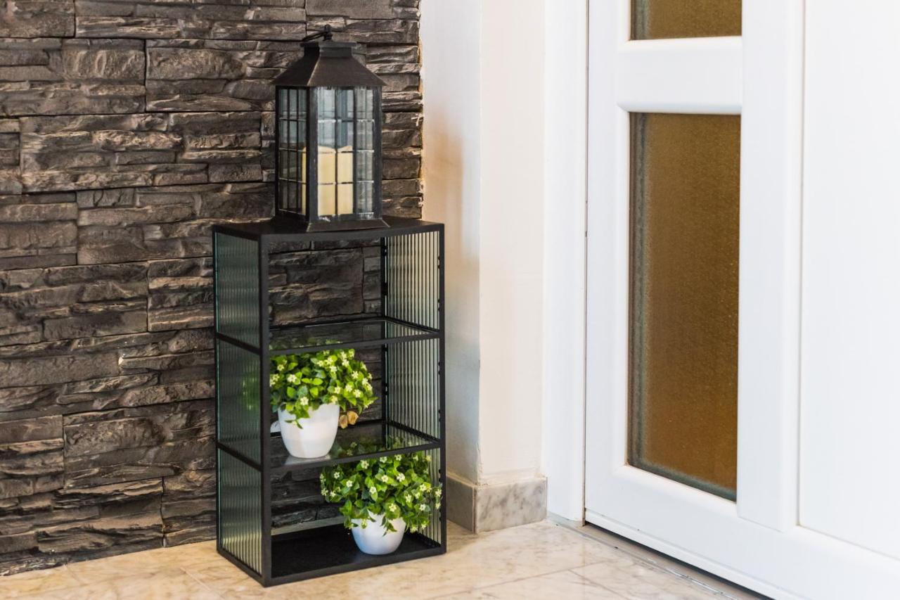 Apartmani Leptir Rakovica Ngoại thất bức ảnh