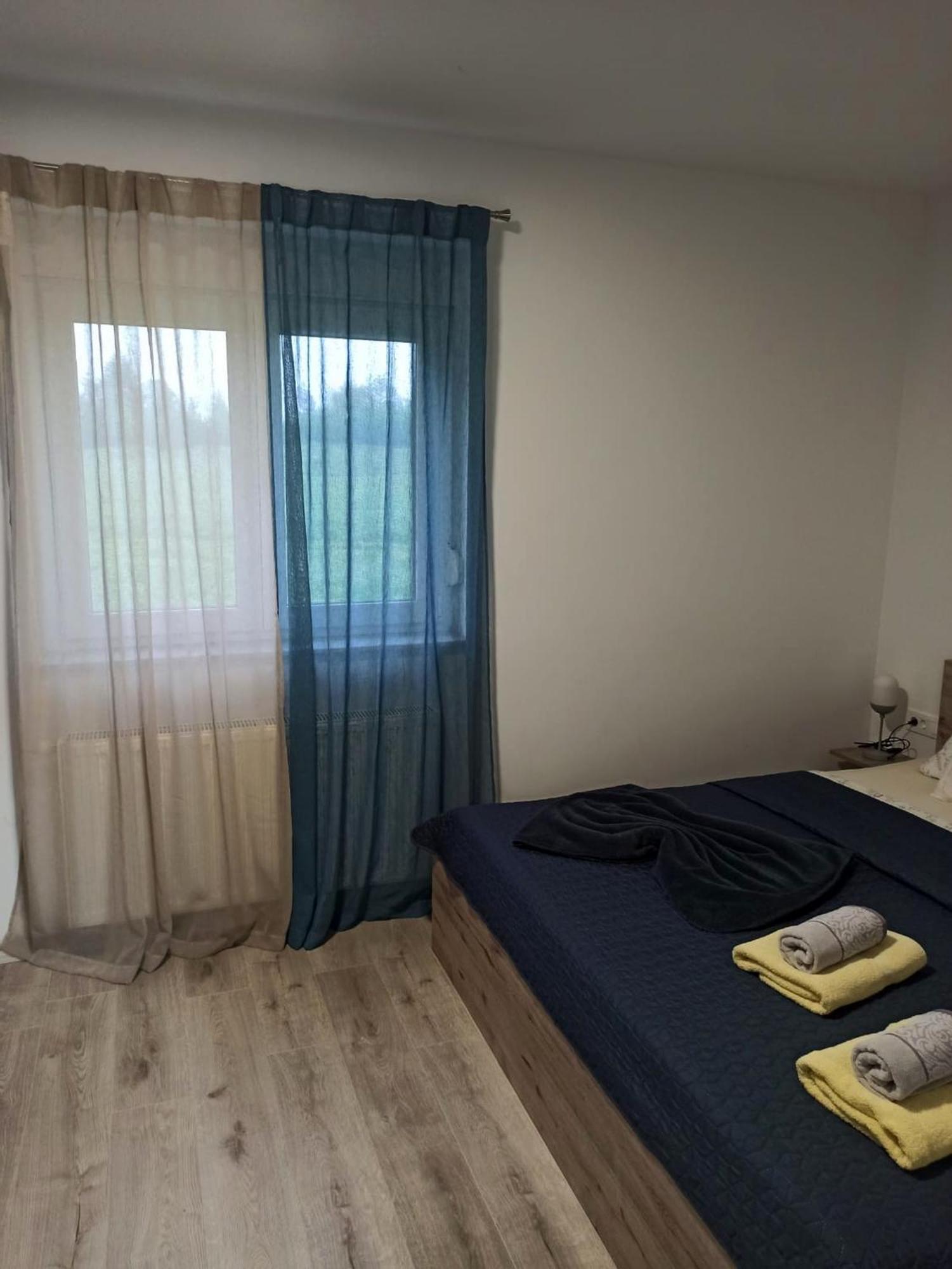 Apartmani Leptir Rakovica Ngoại thất bức ảnh