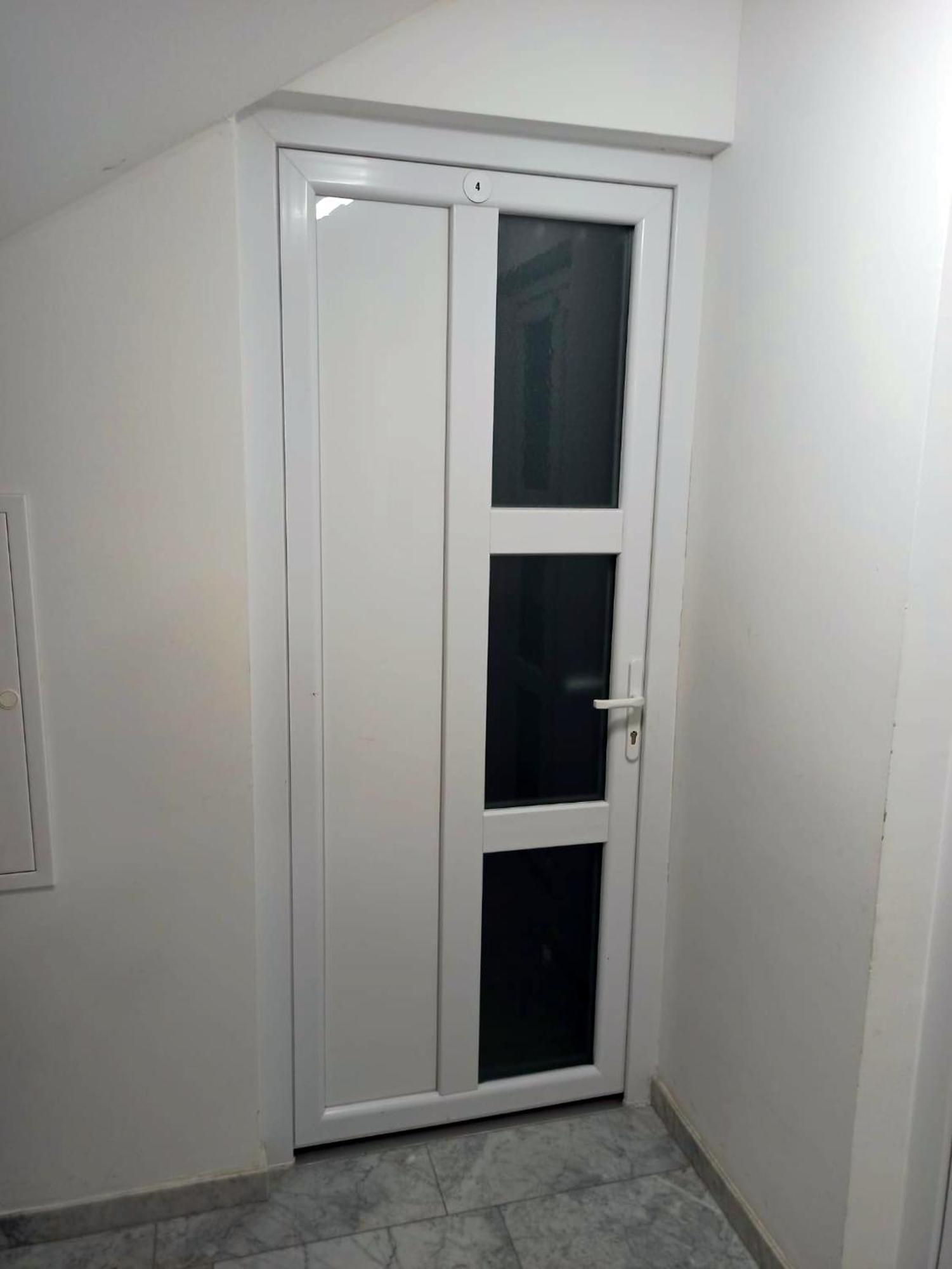 Apartmani Leptir Rakovica Ngoại thất bức ảnh
